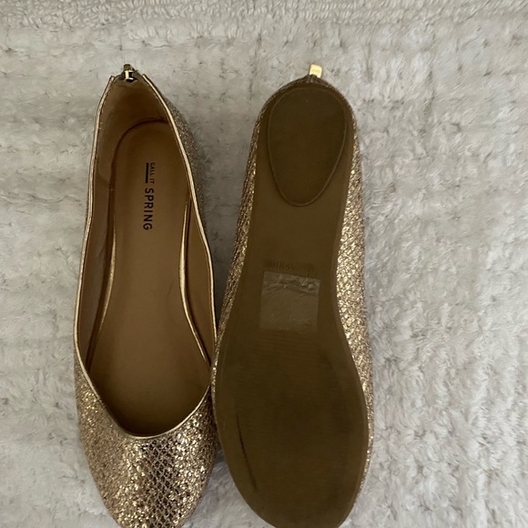 Gold Flat size 8 -Winter boots Never worn & Frye boots - Picture 2 of 9